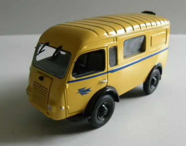 1/43 1000 kg RENAULT LA POSTE en l'état