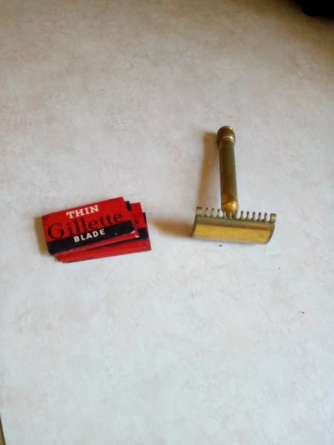Nice Gillette 1930's New Type with Bar Handle Gold Tone DE Safety Razor