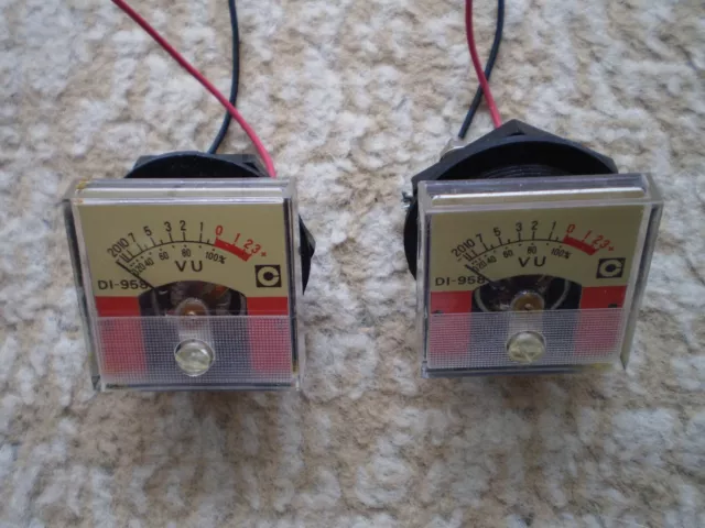 Pair of 2 Vintage CALECTRO GC Electronics DI-958 VU Meters Level Indicators