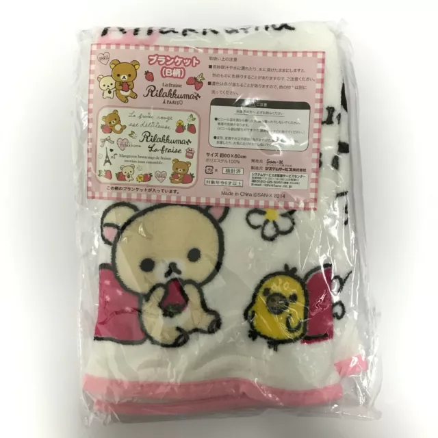 Couverture Korilakkuma fraise "La fraise A Paris" rose Env. 23 x 31 pouces...