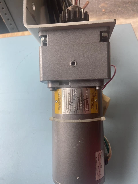 2 HP General Electric Motor 3 Phase 56C Frame 1800 RPM TEFC 230 / 460 Volt New e 2 HP General Electric Motor 3 Phase 56C Frame 1800 RPM TEFC 230 / 460 Volt New e