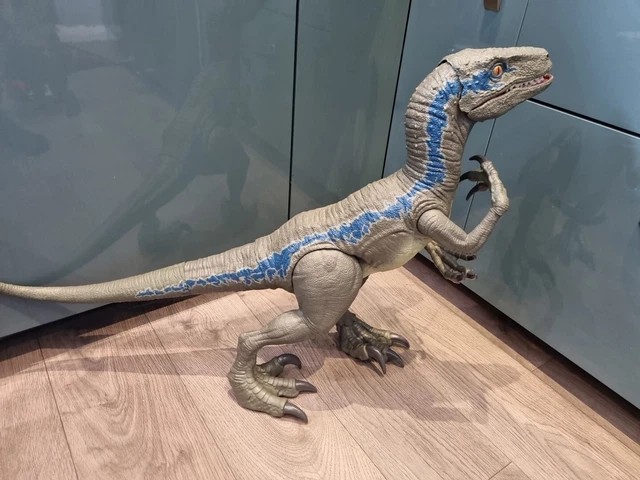JURASSIC WORLD SUPER Colossal Velociraptor Blue ~ 38