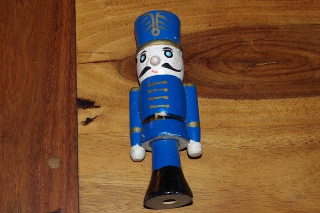 Anciens Soldats Jouets Peints En Bois Sculpté - Pièce Très Rare - Occasion