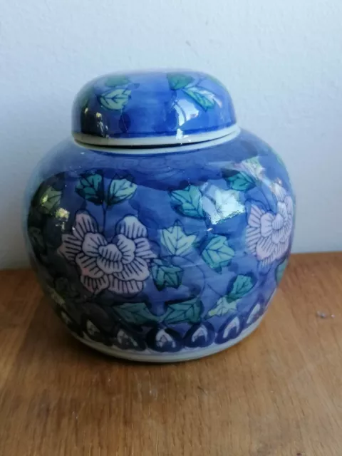 Lidded Blue Ceramic Ginger Jar Chinese 10.5cm Height to top of lid DU008