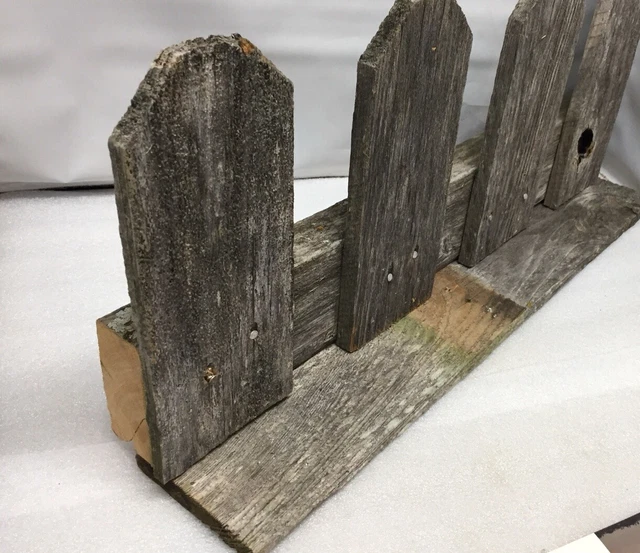 22” Weathered Barn Wood Shelf Cedar Boards Reclaimed Pickets Rustic Farmhouse 3