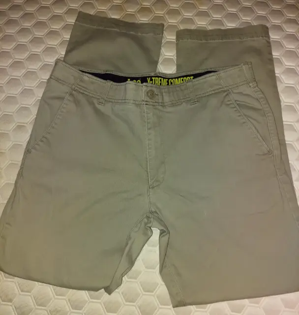 Men's Lee X-Treme Comfort Size 36X32 Khaki Stretch Work Pants