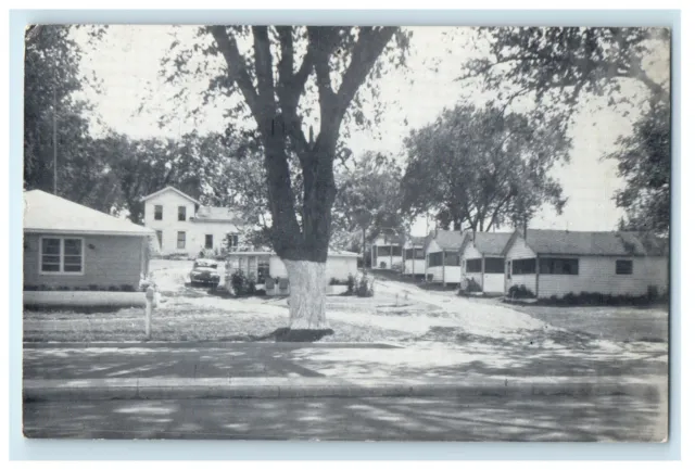 c1940's Hilldale Motel Beautiful Lake Pepin Lake City Minnesota MT Postcard