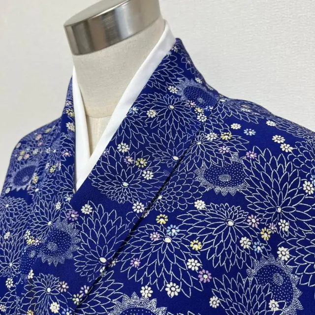 Japanese Pure Silk Fine Pattern Kimono Komon 156cm Navy Floral Pattern