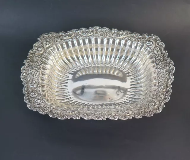 Decorative Whiting Manufacturing Co, NY, USA Sterling Silver Dish