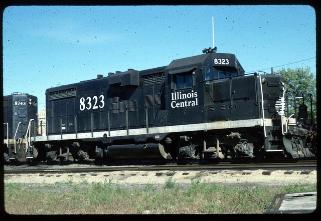Original Rail Slide - IC Illinois Central 8323 no location 9-30-1990