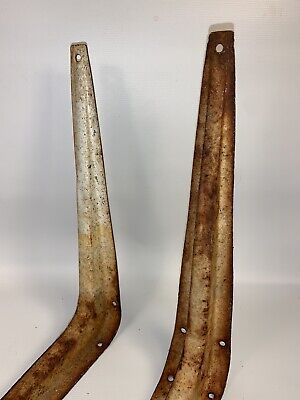 2 Shelf Brackets Rusty Rustic Shabby Cottage Look Old White Paint 2