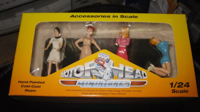 Motorhead 1/24  Set Of 4 Sixties Sweeties Girls  Figurines Diorama Display