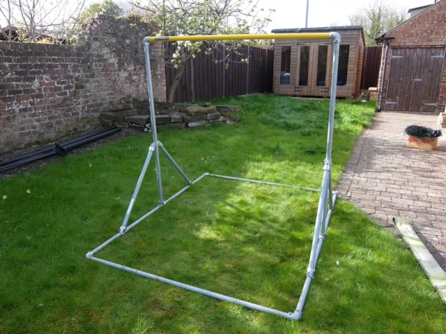 Gymnastic Galvanised Steel Outdoor Frame with Fibreglass Bar