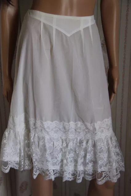 Jupon nylon vintage shop