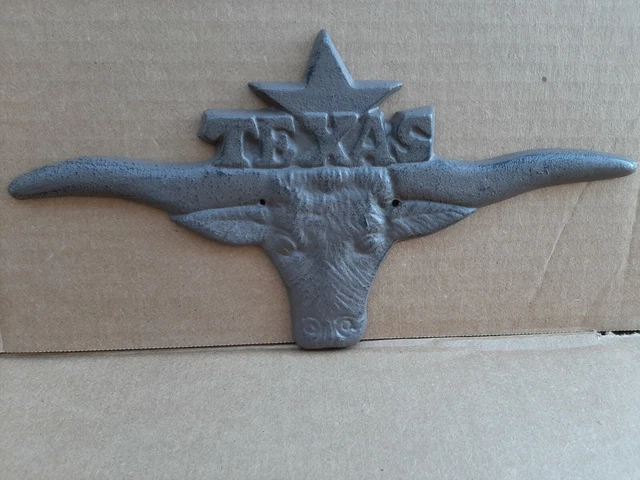 ***SALE***Rustic decorative cast iron TEXAS LONGHORN MEDALLION
