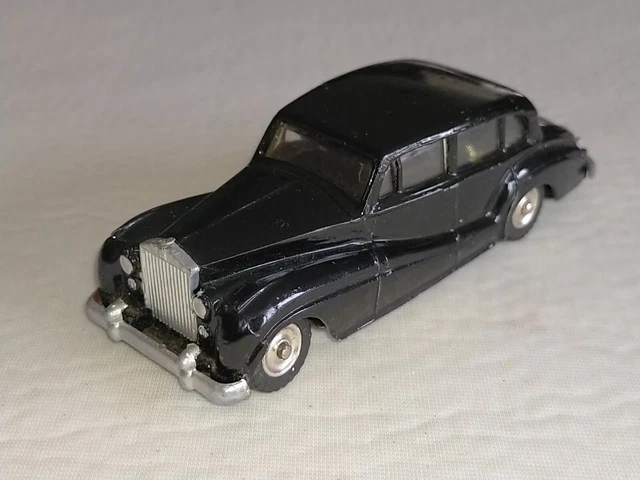 Dinky Toys GB Rolls-Royce Silver Wraith réf : 150 - Collection