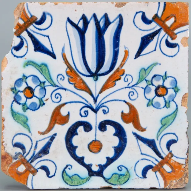 Nice Dutch Delft polychrome tile, tulip, early 17th century.