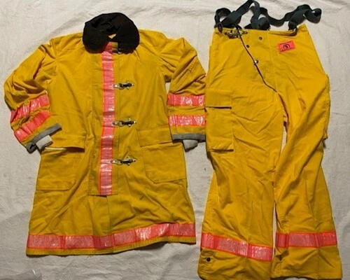 Globe Nomex Firefighter Turnout Bunker Coat & Suspender Pant Set Globe Nomex Firefighter Turnout Bunker Coat & Suspender Pant Set
