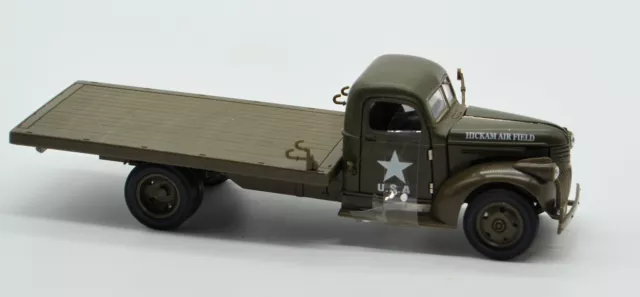 National Motor Museum Mint 1941 Military Chevy Flatbed Truck SS-C5220D C-8R