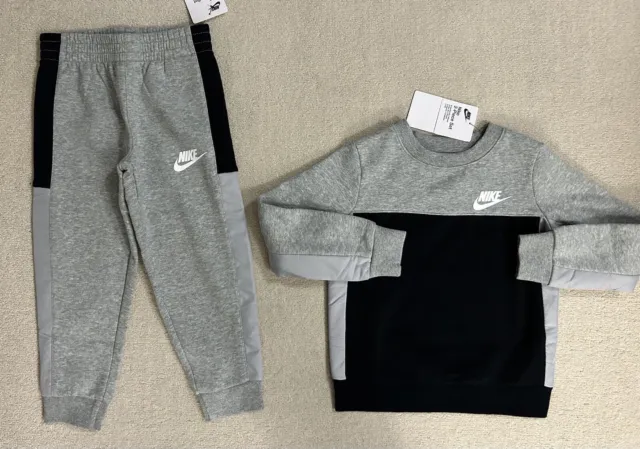 Boys Age 3-4 Premium Nike Tracksuit. Authentic New With Tags