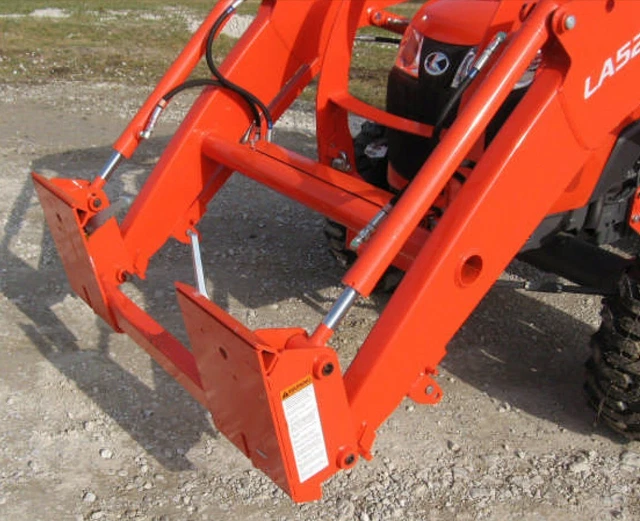 KUBOTA LA513,LA514,LA524,LA525 PINON Bucket To Skid Steer Quick Attach