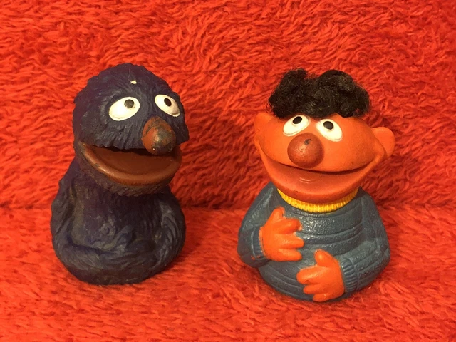 VINTAGE SESAME STREET ERNIE and GROVER Finger Puppets Muppets~ Hong