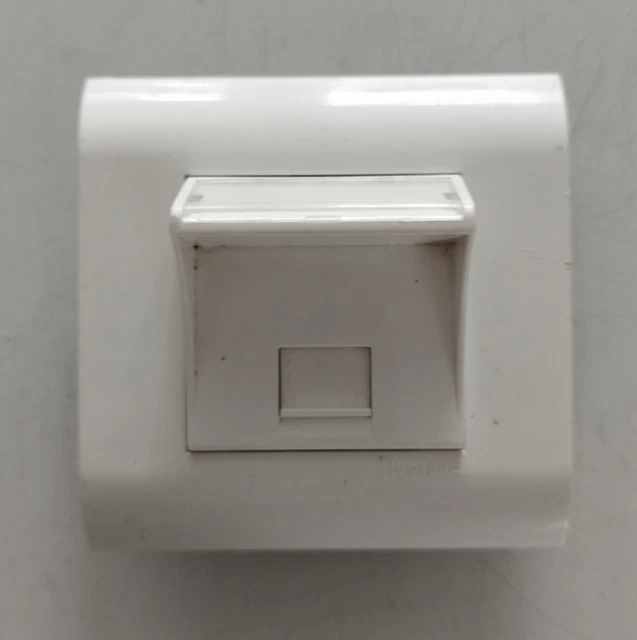 Blocs Prises Détrompées Legrand Mosaïque – Neufs – Installation Murale – Lot à Clipser