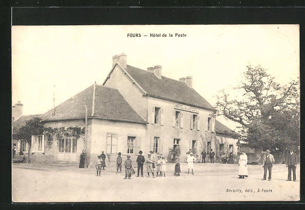 CPA Fours, Hôtel de la Poste