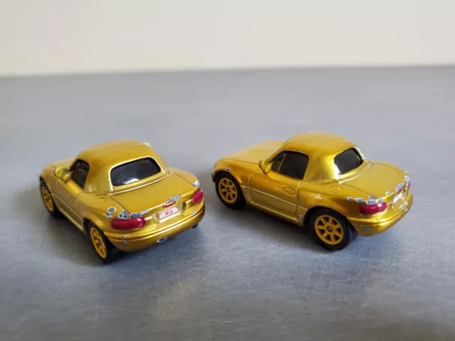 DISNEY PIXAR 2 Voitures Cars METAL 1/55 Die Cast - MIA et TIA Gold Doré Or 3