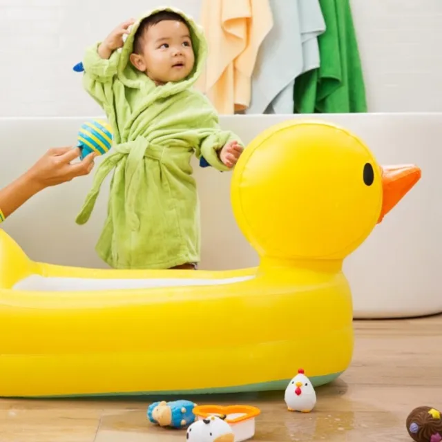 Munchkin Baby & Kleinkind aufblasbare Badewanne Ente hilft beim Übergang 6-24 M