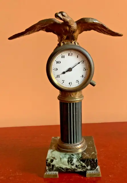 orologio da tavolo Napoleone III con aquila , in marmo, ottone e bronzo ? 2