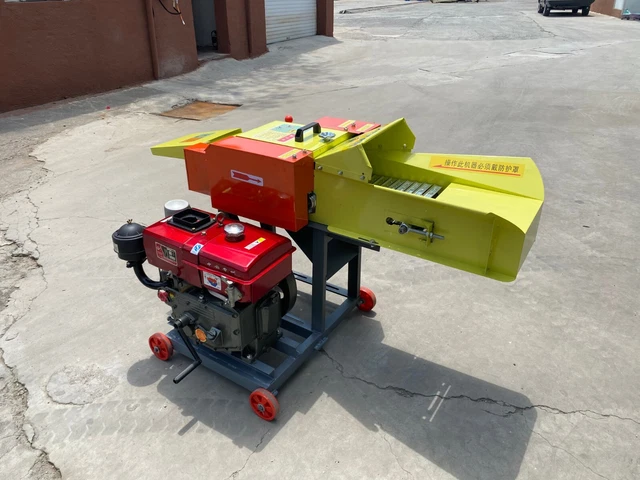 15HP Diesel-engine Hay Cutter Hay Breaking Machine For Sheep Cattle Feed Machine