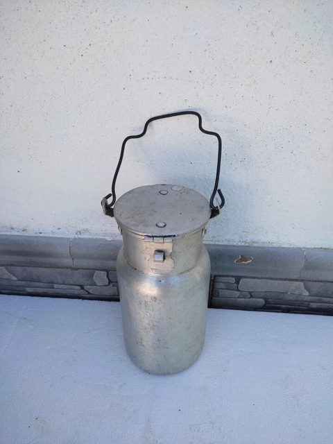 Antigua lechera de Aluminio