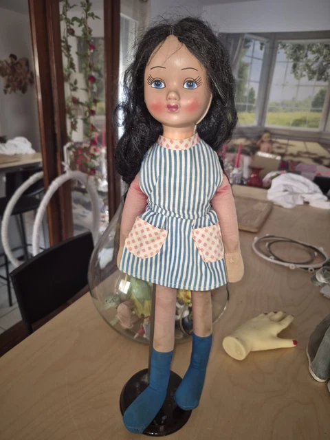 POUPÉE ANCIENNE. 23 cm. Fin 19e. Papier mâché. B sur côté. Articulée. Collector. EUR 39,00 - FR