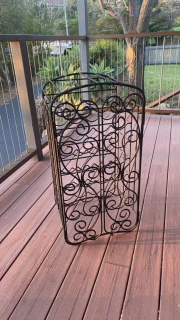 Ornamental Metal Wine Rack 28 Bottles