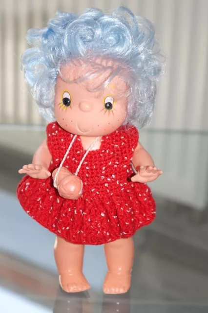VINTAGE DDR Zeit ca.21cm  Gummi Püppchen Doll Puppe mit Eis  3590