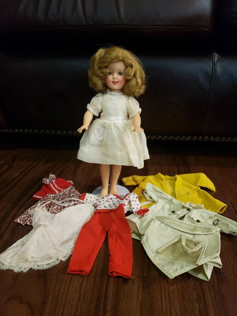 Vintage Ideal Shirley Temple Doll 12" ST-12. Orginal clothes and five outfits.