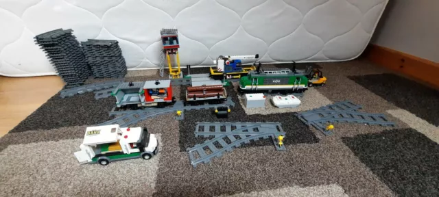 LEGO CITY CARGO Train 60198 110.00 PicClick UK