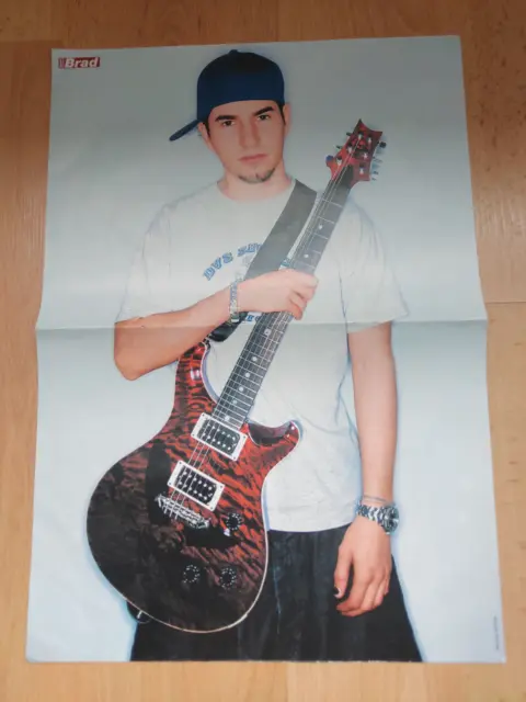 Yam Doppel-Poster mit Brad Delson von Linkin Park und Pop-Duo t.A.T.u. A3 42x28