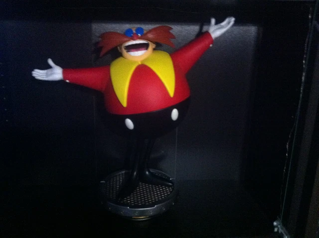 SONIC THE HEDGEHOG 30th Anniversary Statue Dr Robotnik Eggman Green Hill Sega EUR 68,09