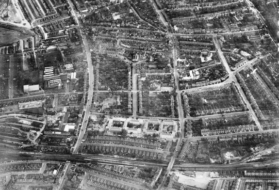 The Larkhall Estate Lambeth from the south-west 1930 England OLD PHOTO 4