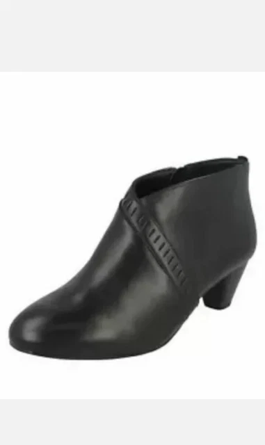 Proscrito Poner a prueba o probar arrastrar STIVALETTI CHELSEA CLARKS Colindale DONNA neri in pelle UK 3D EUR 35,5 EUR  45,39 - PicClick IT