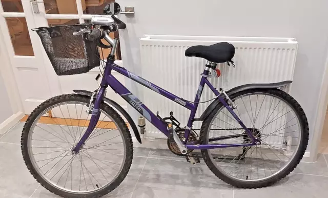 Raleigh vixen ladies shop bike