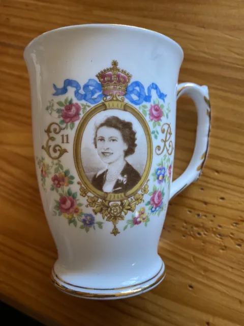 Queen Elizabeth Coronation Mug. Royal Albert Bone China Commemorative Cup 1953.