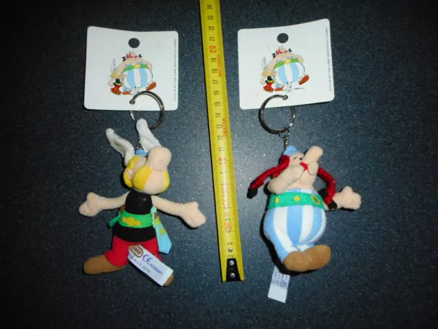 ASTÉRIX +  OBELIX  2002 peluches prorte clefs marque NOUNOURS neufs + étiquettes