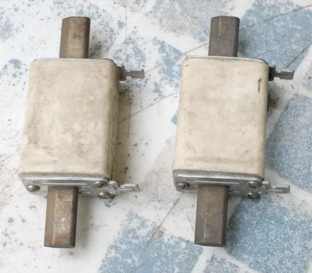 2x Legrand 0 168 45 016845 Cartouche 100A à couteau gI T2 500V. Lot de 2 4