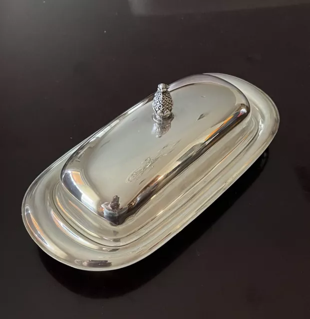 Butter Dish with glass tray and silver lid, WM Rogers #987 Silver-plate