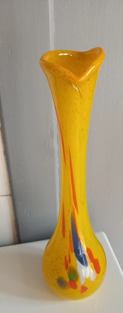 beau vase soliflore ancien en pate de verre Art deco. Jaune avec motifs couleurs