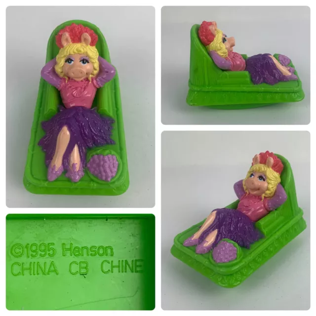 Vintage Miss Piggy Jim Henson Laying In Lounge Chair With Grapes Toy 1995