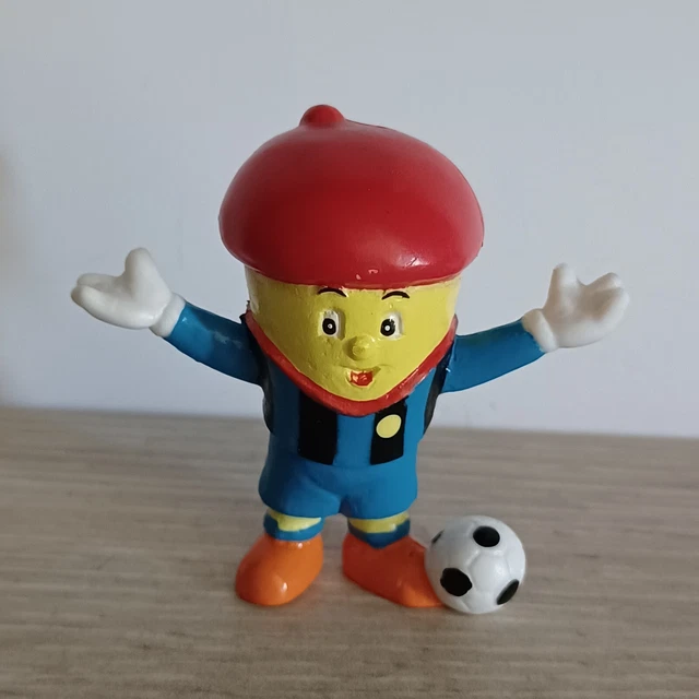 FIGURINE ANCIENNE STARLUX PLASTIQUE JOUEUR DE FOOTBALL MAILLOT BLANC N